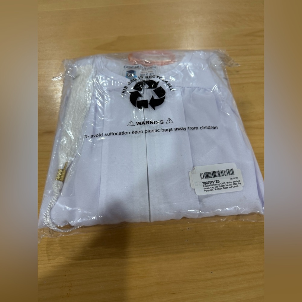 GraduationSource White cap, gown & tassel Sz. 27 ( 3’2” - 3’5”) brand new sealed